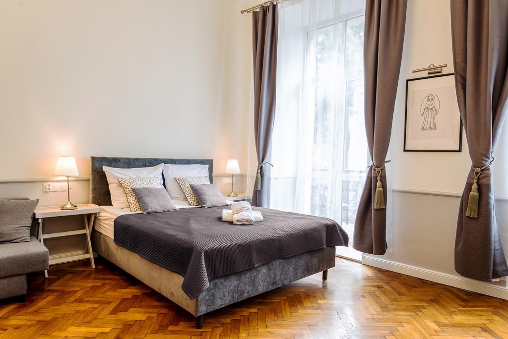 Angel House Aparthotel Красков Екстериор снимка